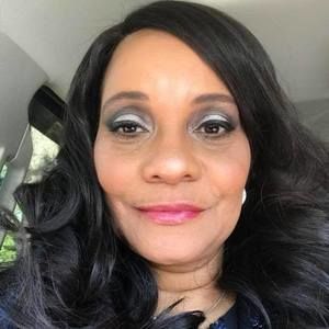 Meet your Posher, Tamela